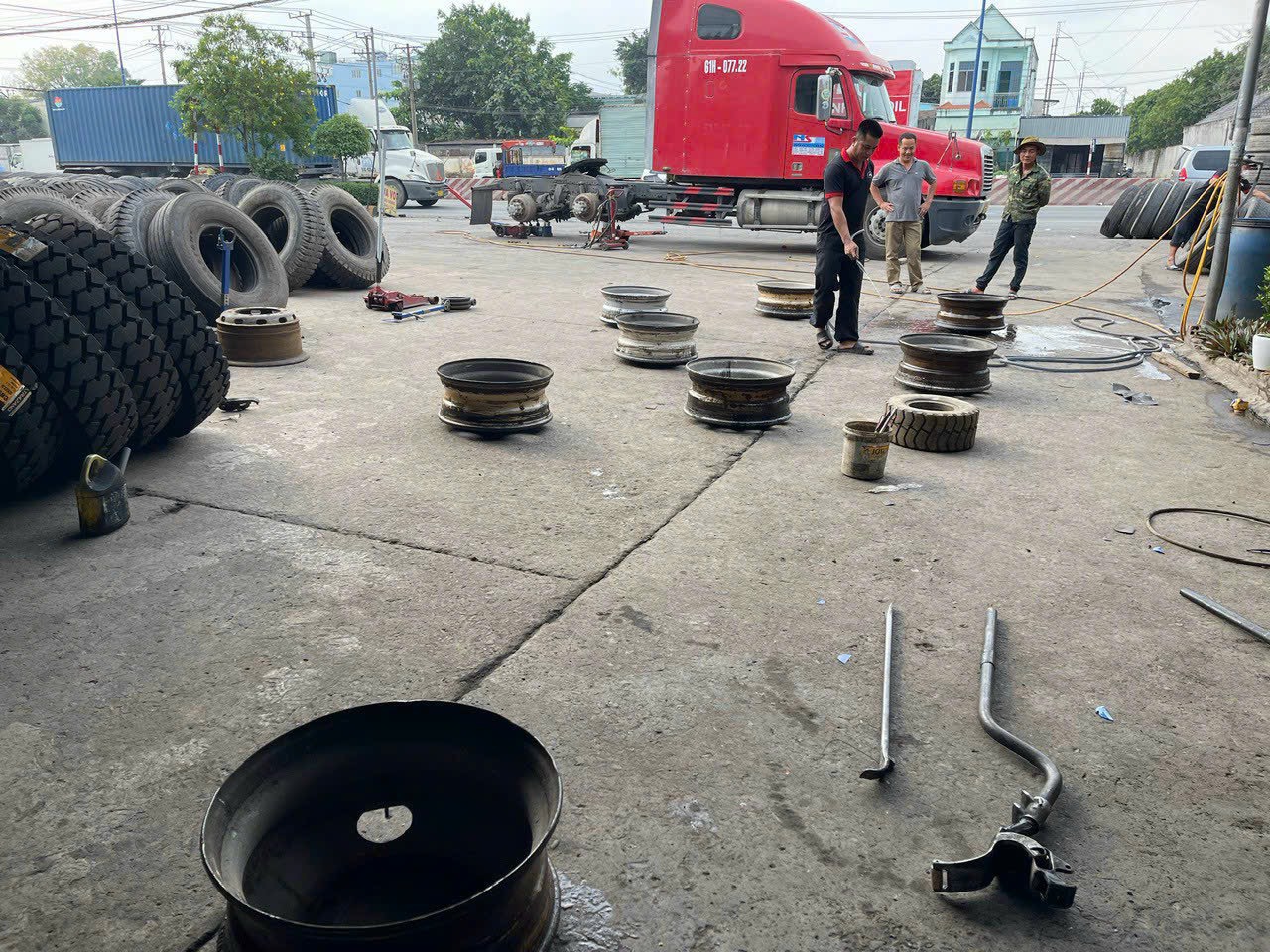 Dịch Vụ Va Vỏ Lưu Động Uy Tín Cho Tài Xế - Lốp Xe Bình Dương Gía Rẻ